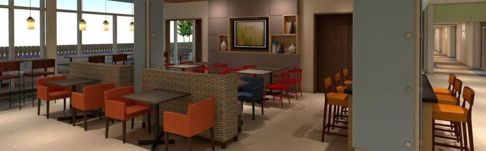 Holiday Inn Express & Suites Tulsa South - Woodland Hills By Ihg Екстер'єр фото