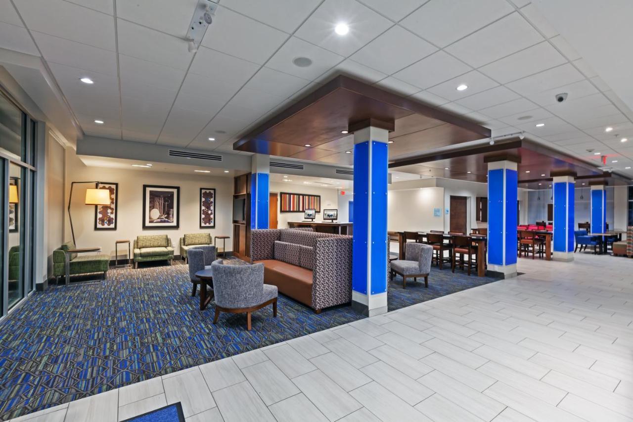 Holiday Inn Express & Suites Tulsa South - Woodland Hills By Ihg Екстер'єр фото