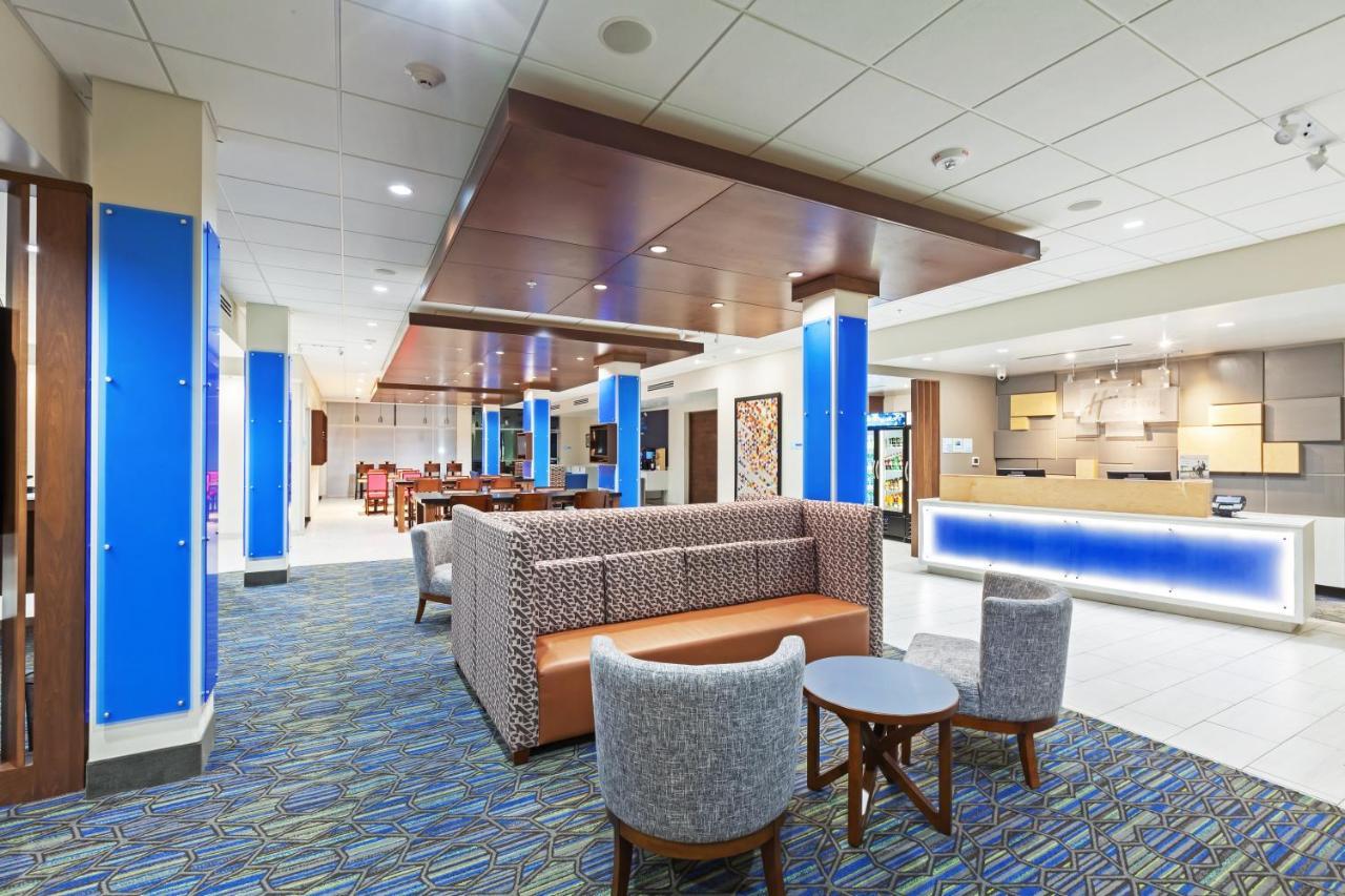 Holiday Inn Express & Suites Tulsa South - Woodland Hills By Ihg Екстер'єр фото